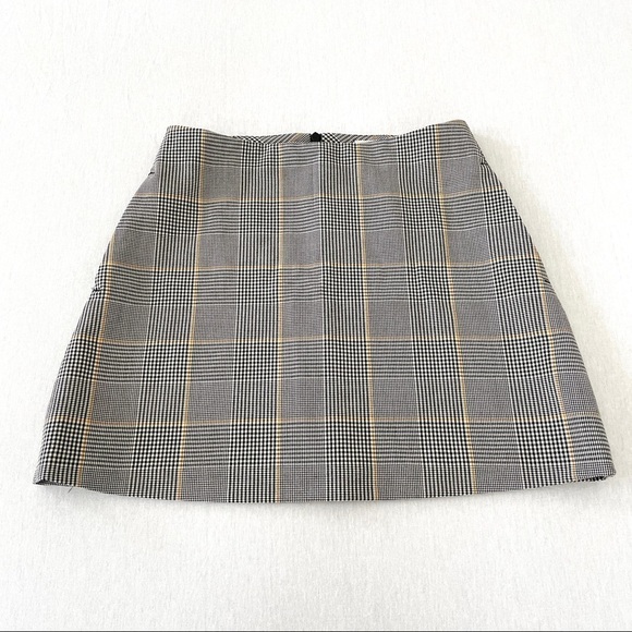 Aritzia Wilfred New Classic Plaid Mini Skirt - Picture 2 of 7